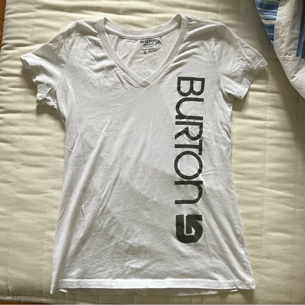 Burton fitted v neck t-shirt/ S